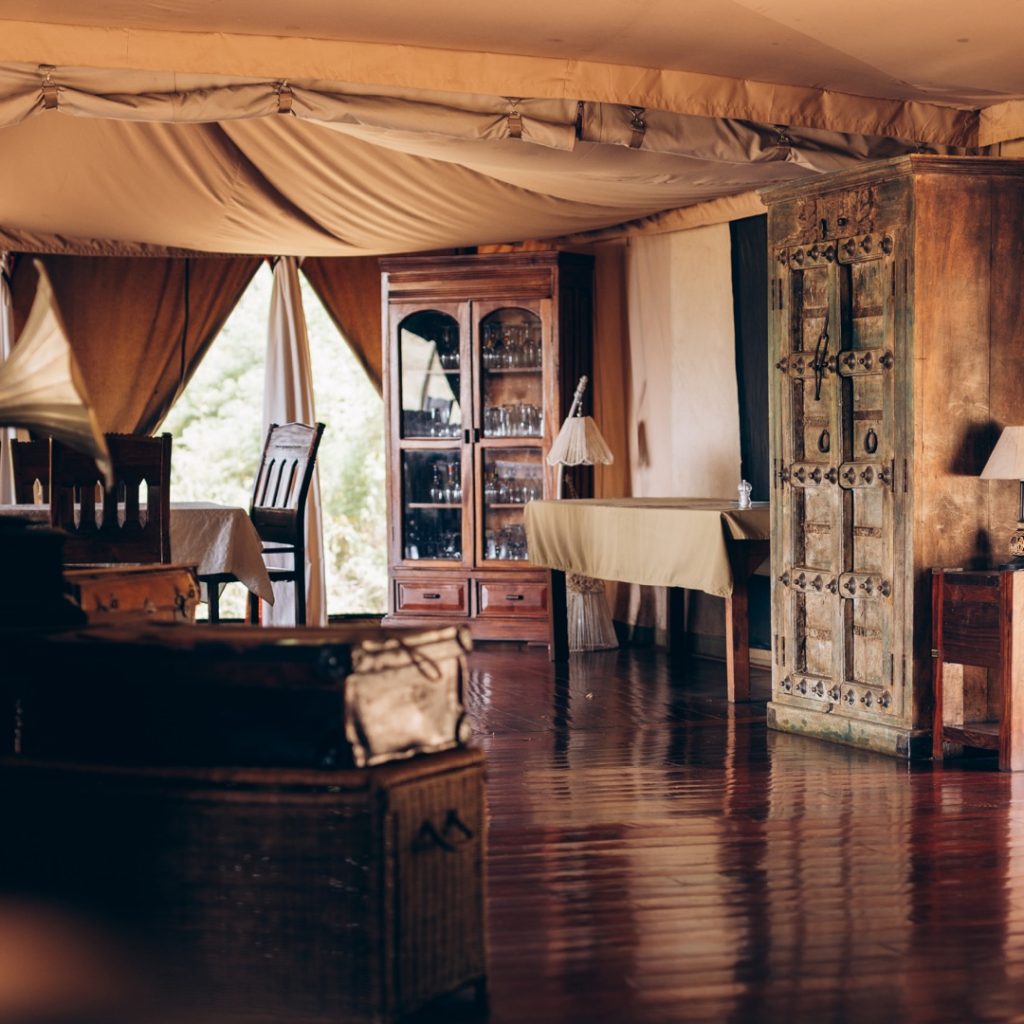 SECLUDED AFRICA - INSTINCT OF THE MARA - ARCHITECTURE PHOTOGRAPHY - SOCIAL MEDIA CONTENT CREATION